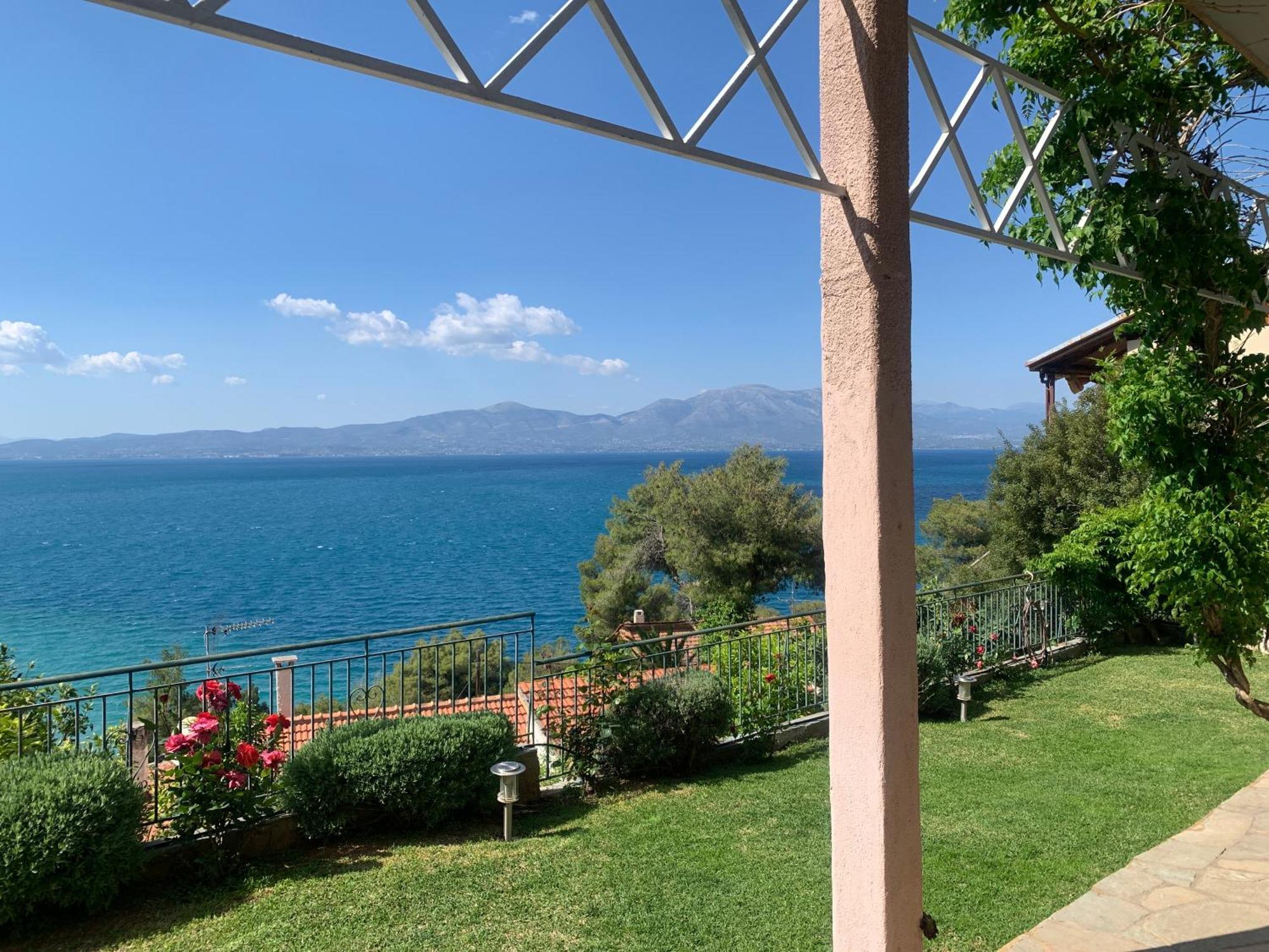 شقة Amfiteatrico Sea View - Kalamos Attiki Markopoulon Oropou المظهر الخارجي الصورة